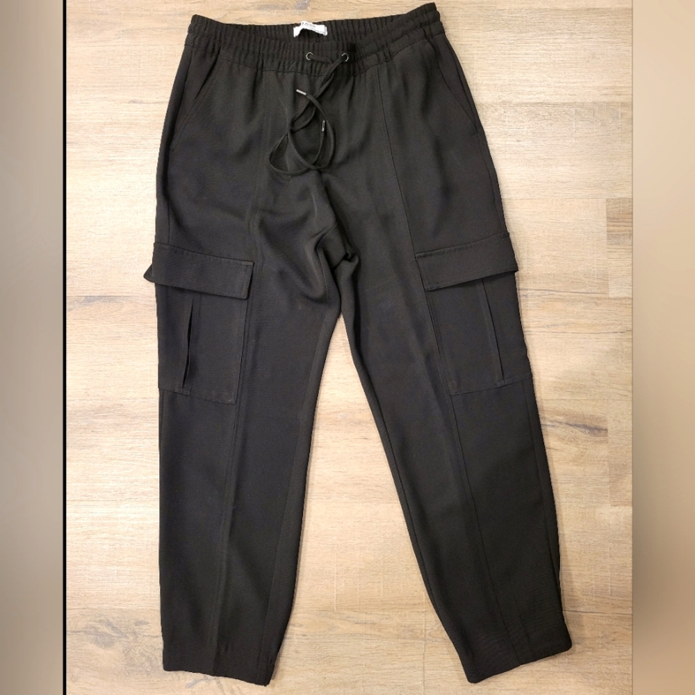 Black cropped jogger Banana Republic Sport pants size small